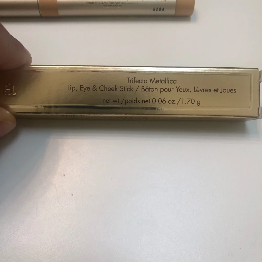 NIB STILA LIP CHEEK AND EYE STICK